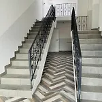 Boardinghouse فندق 3*