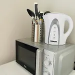 Boardinghouse فندق 3*